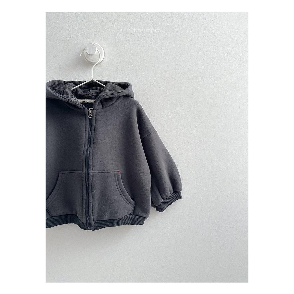 minirobe ベルベットフードジップアップ
