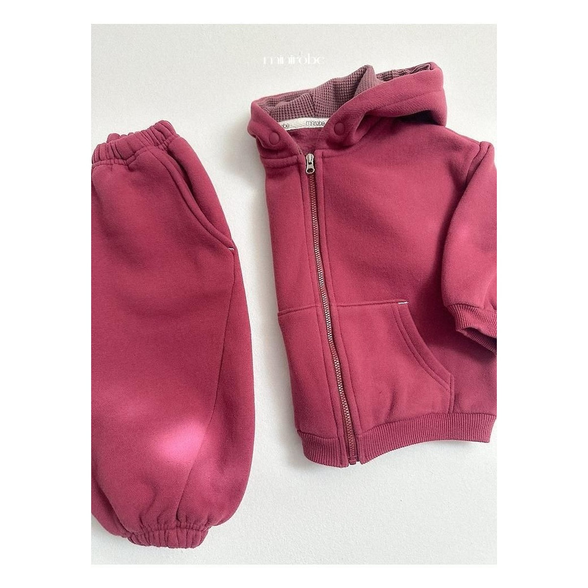 minirobe ベルベットフードジップアップ