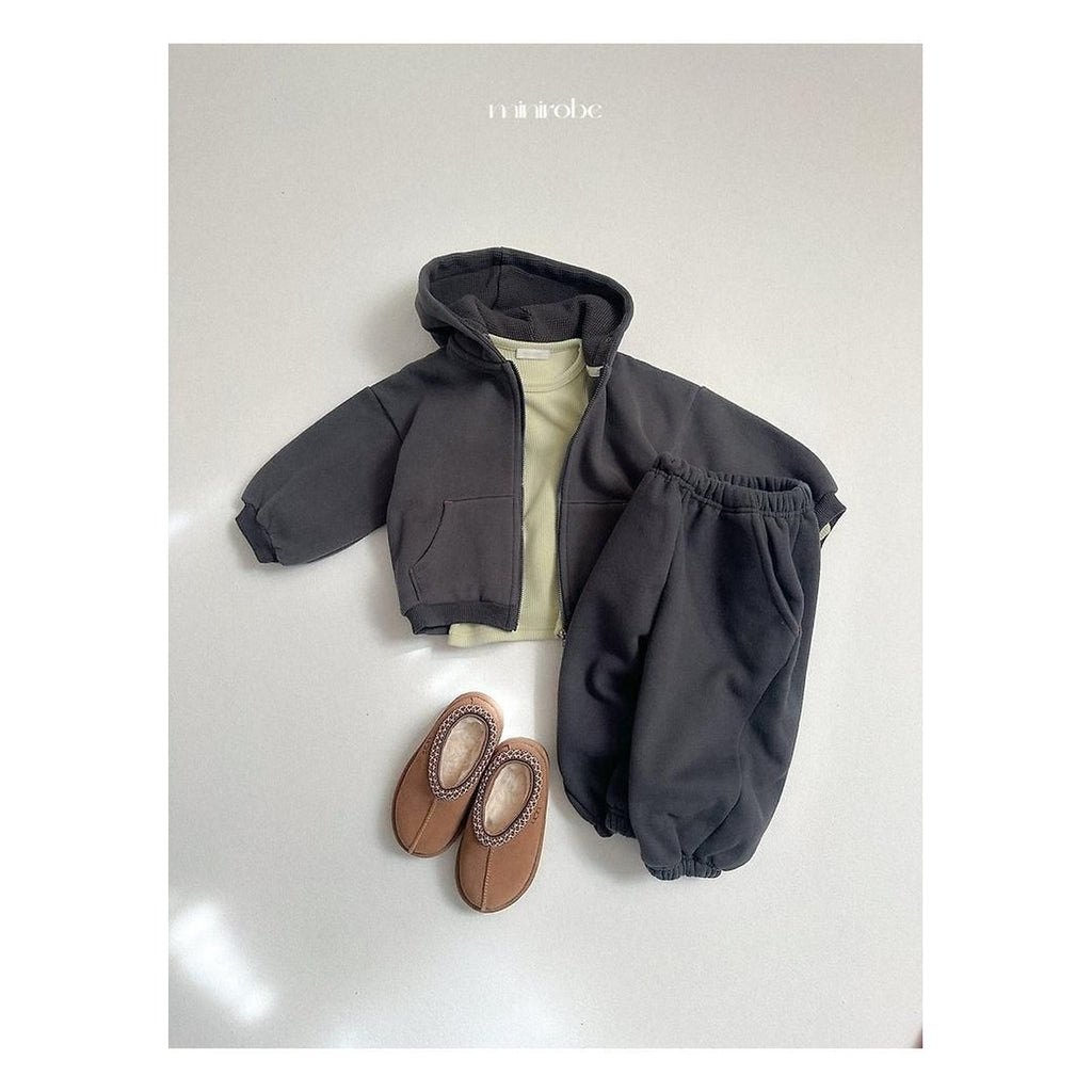 minirobe ベルベットフードジップアップ