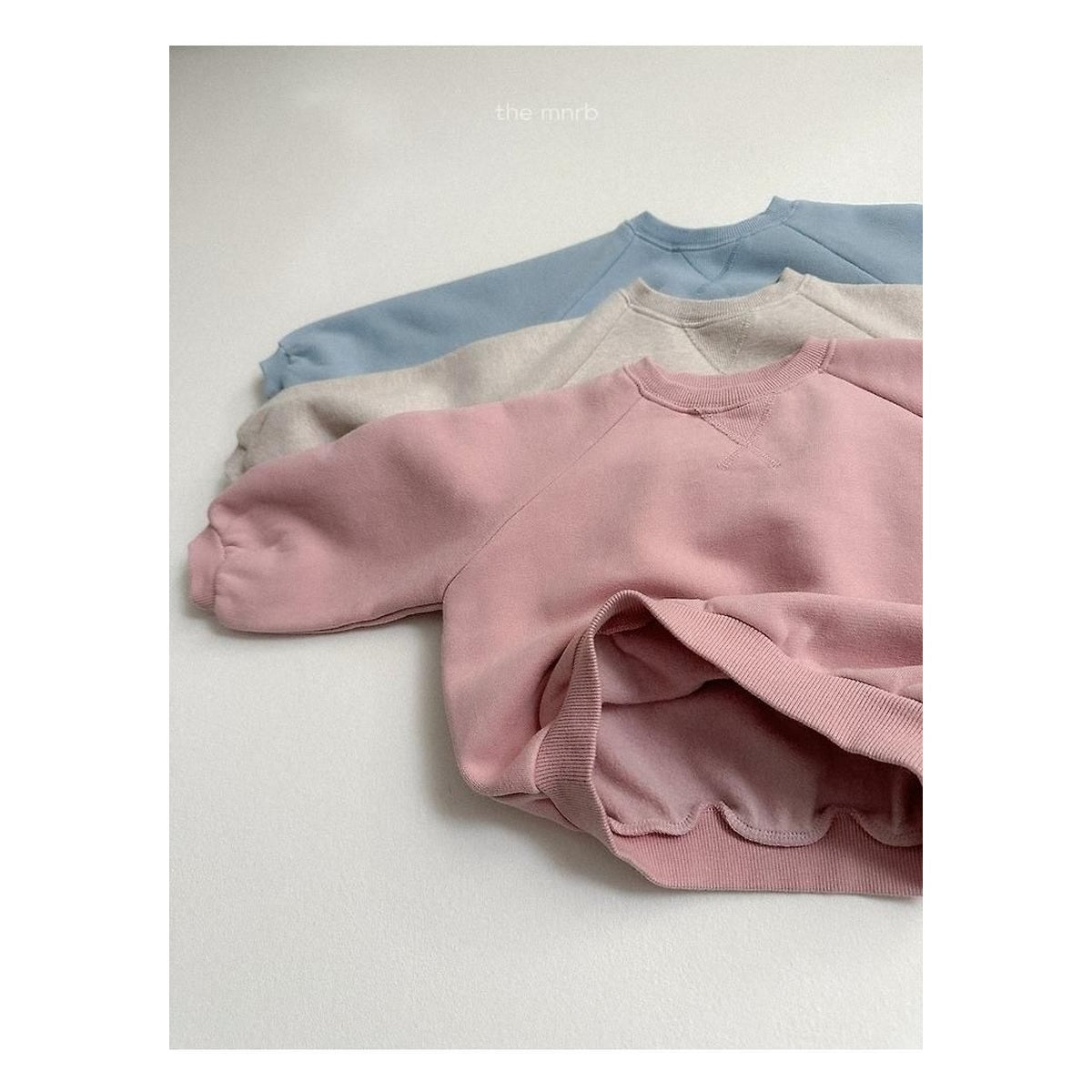 minirobe ラグランラウンドスウェット