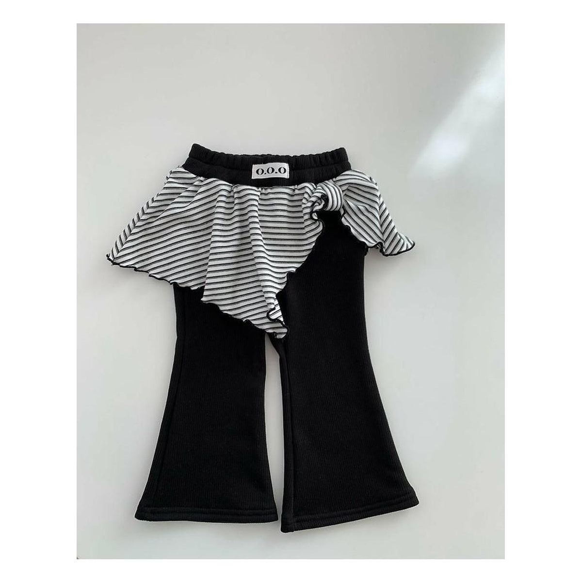 O.O.O ぽってプリルブーツカットパンツ