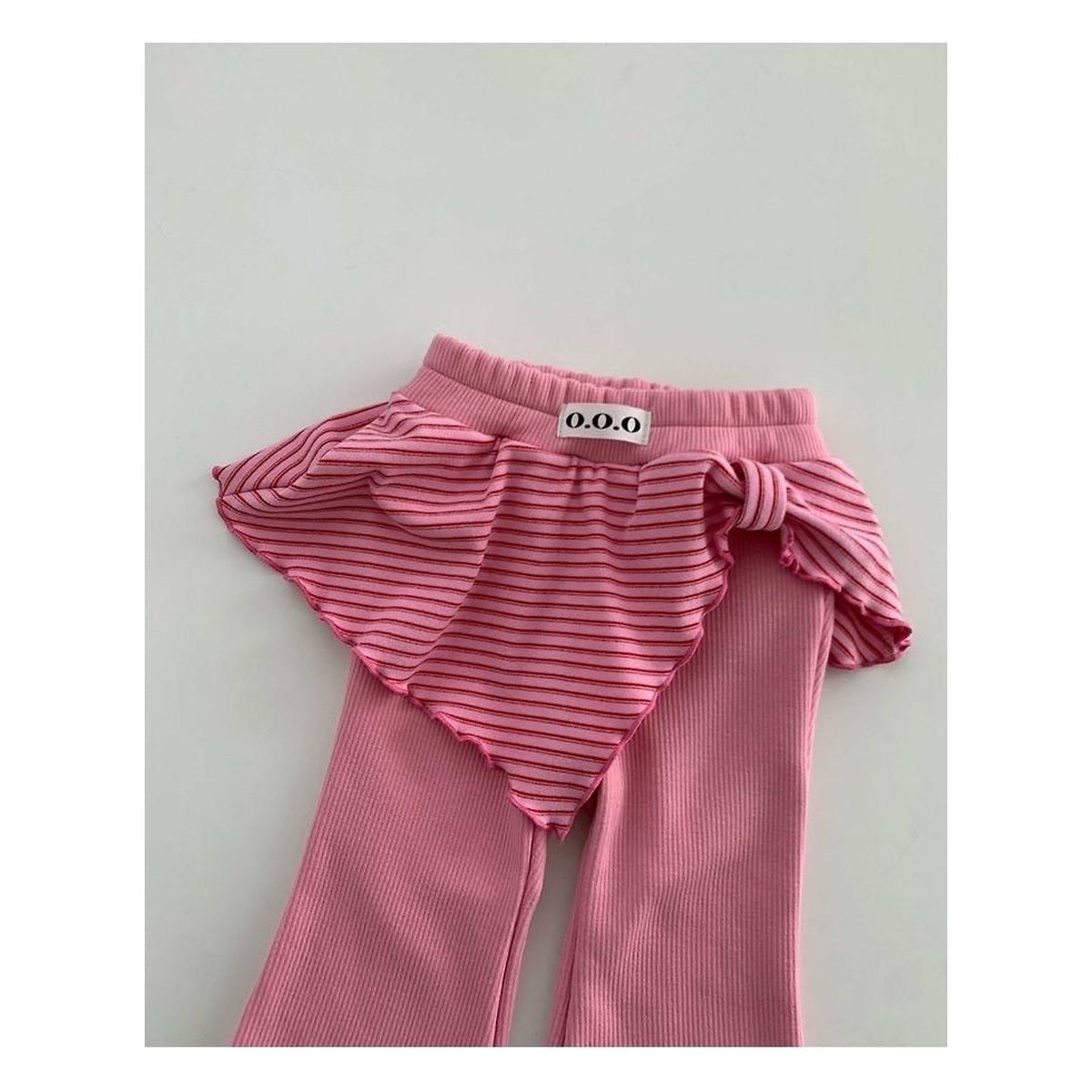 O.O.O ぽってプリルブーツカットパンツ