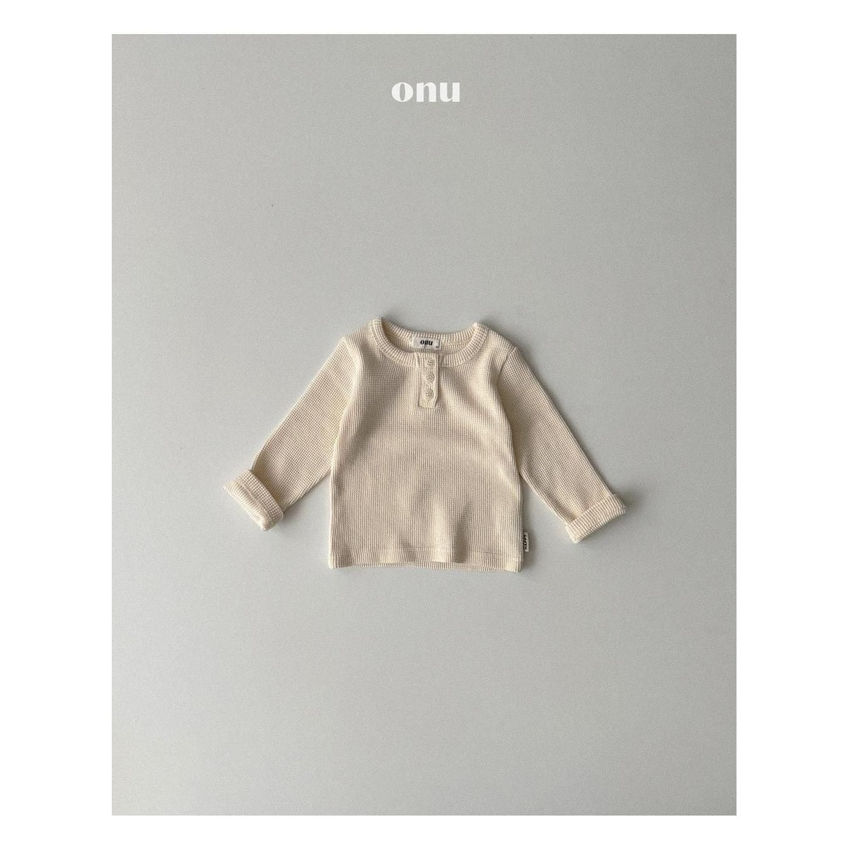 ONU クロッフルボタンTシャツ