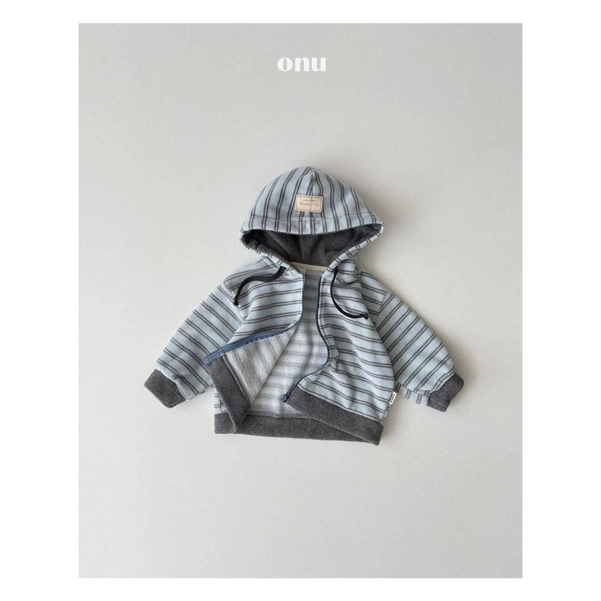 ONU ミルクソーダフードジップアップ