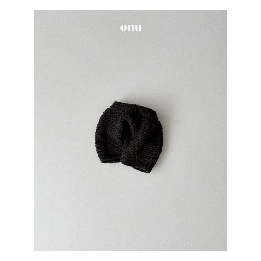 ONU 厚手ニットパンツ