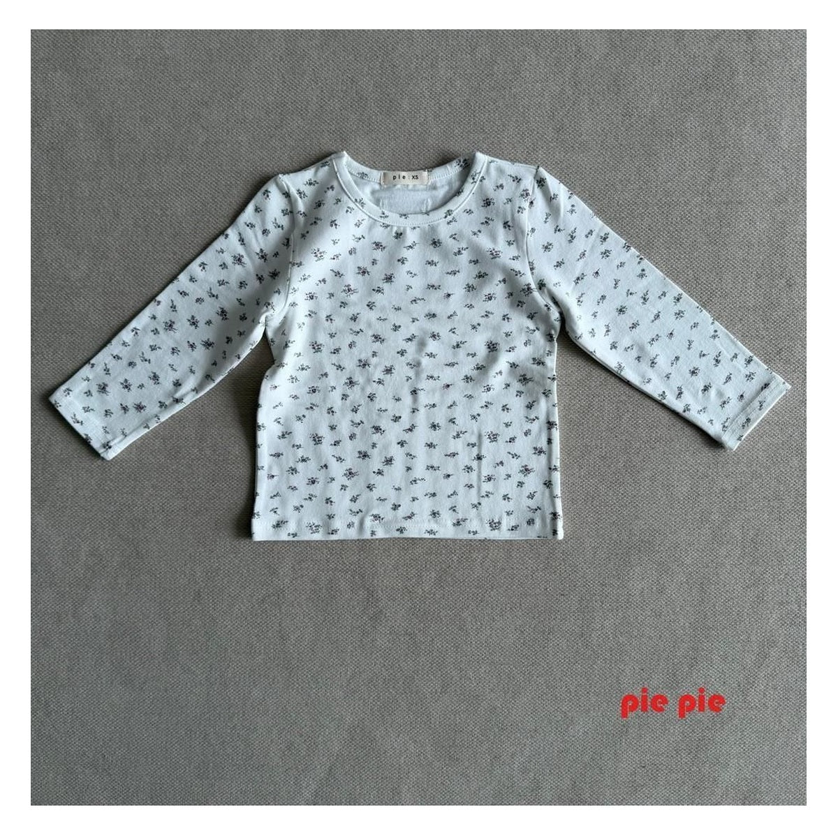 PIE フラワー柄 ぴったりTシャツ