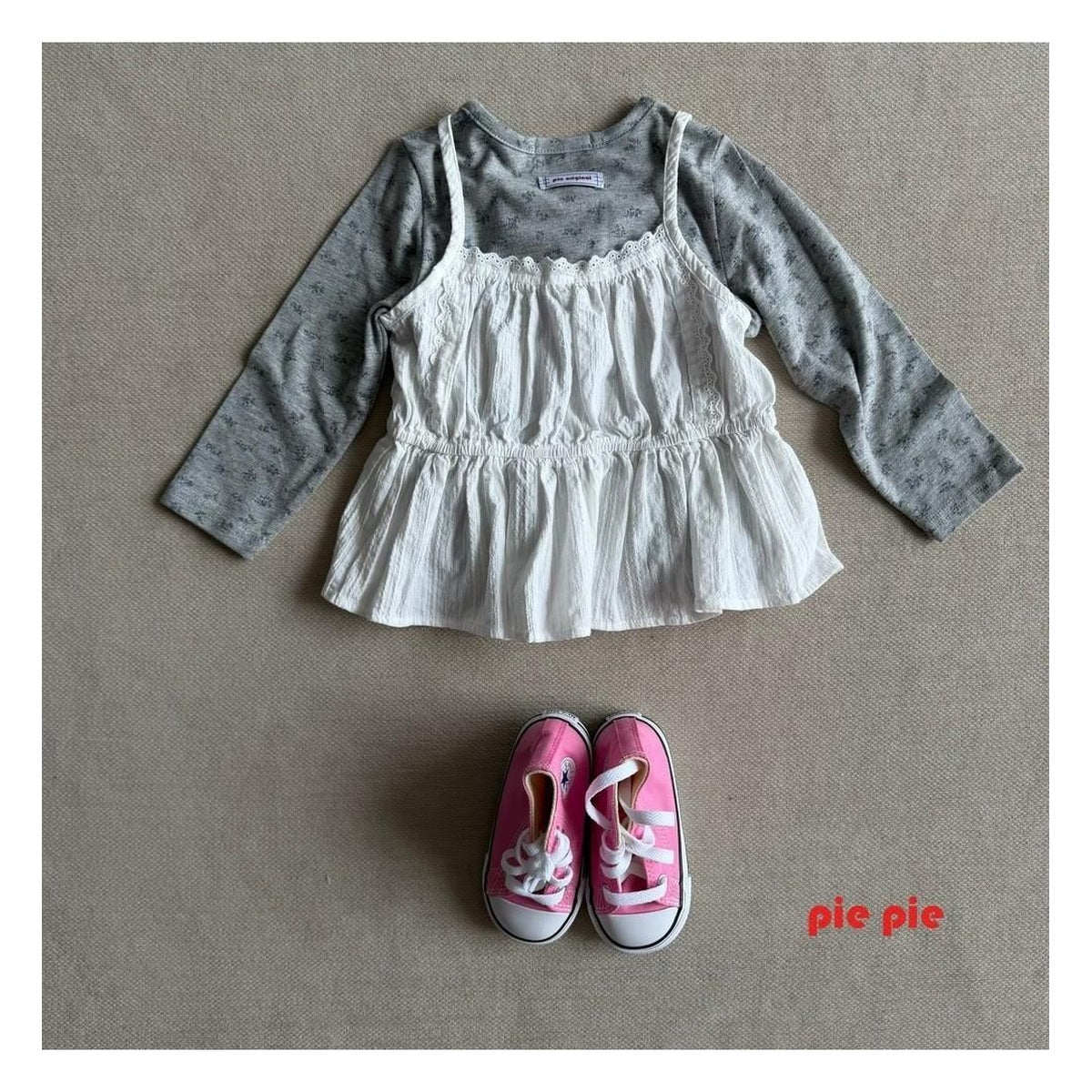 PIE フラワー柄 ぴったりTシャツ