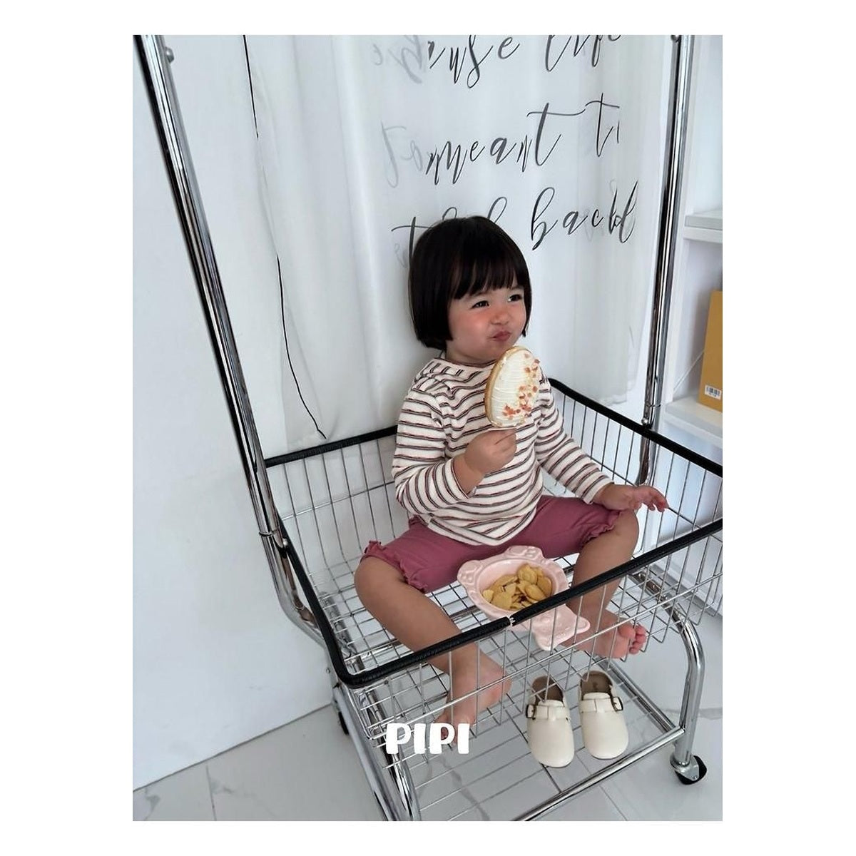 PIPI フリル8分丈パンツ