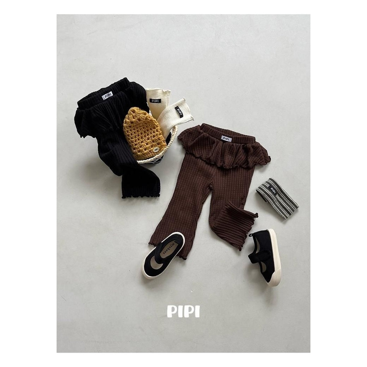 PIPI フリルパンツ