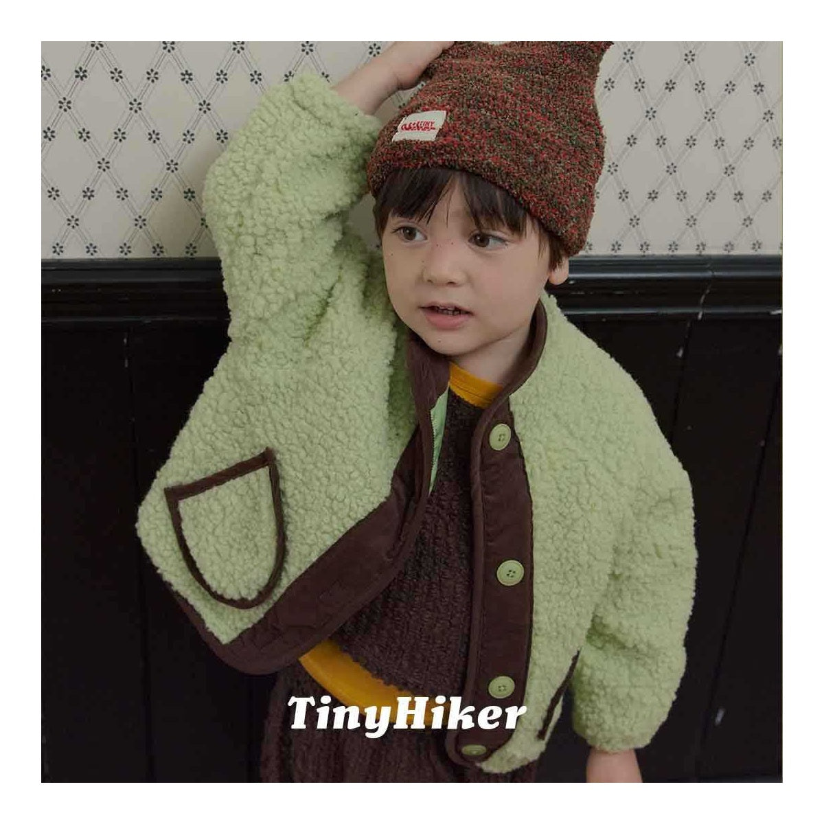 Tiny Hiker ふわふわボアジャンパー