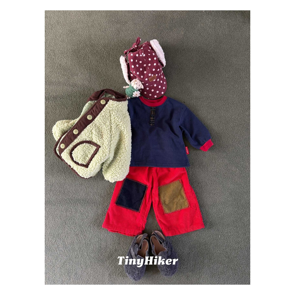 Tiny Hiker ふわふわボアジャンパー