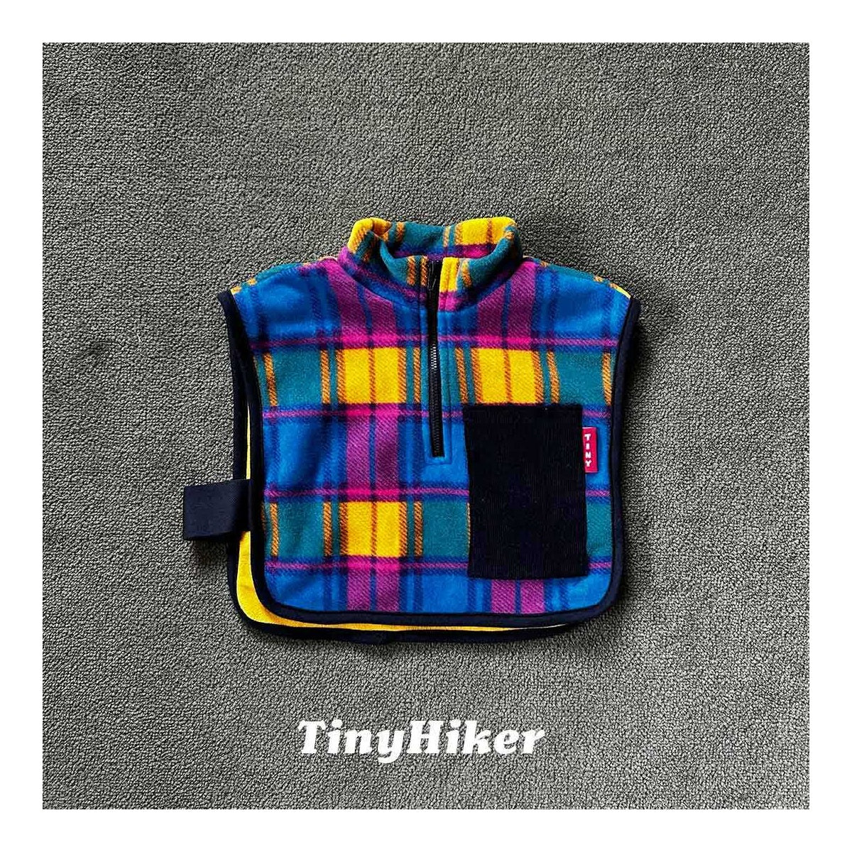 Tiny Hiker チェックベスト