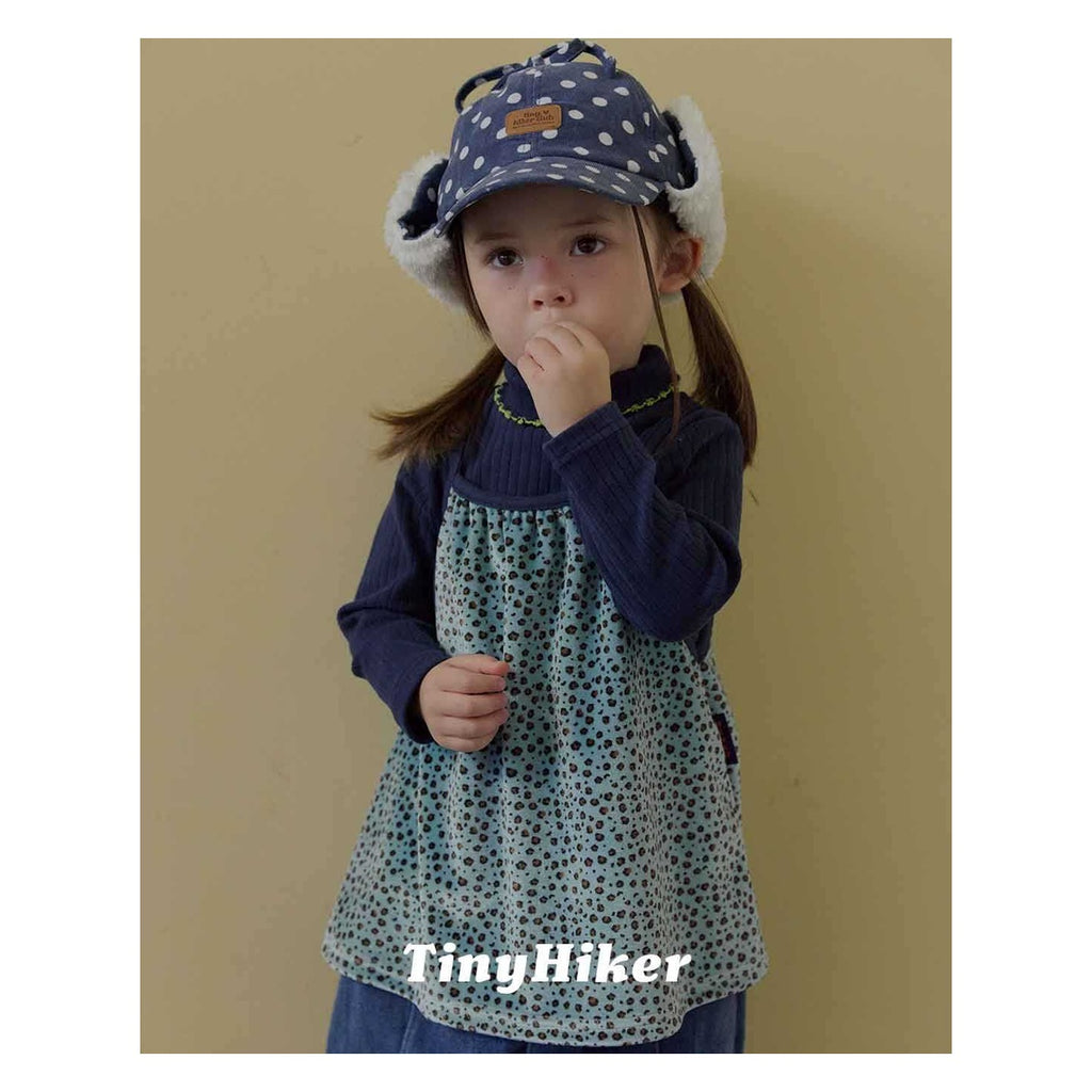 Tiny Hiker ダックフィンコートポラティダックフィットピンコートタートルネック