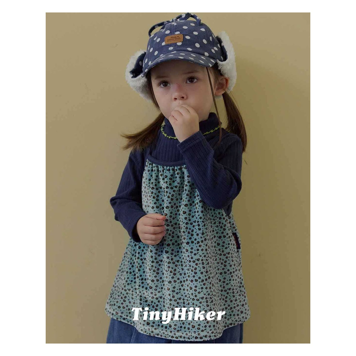 Tiny Hiker ダックフィンコートポラティダックフィットピンコートタートルネック