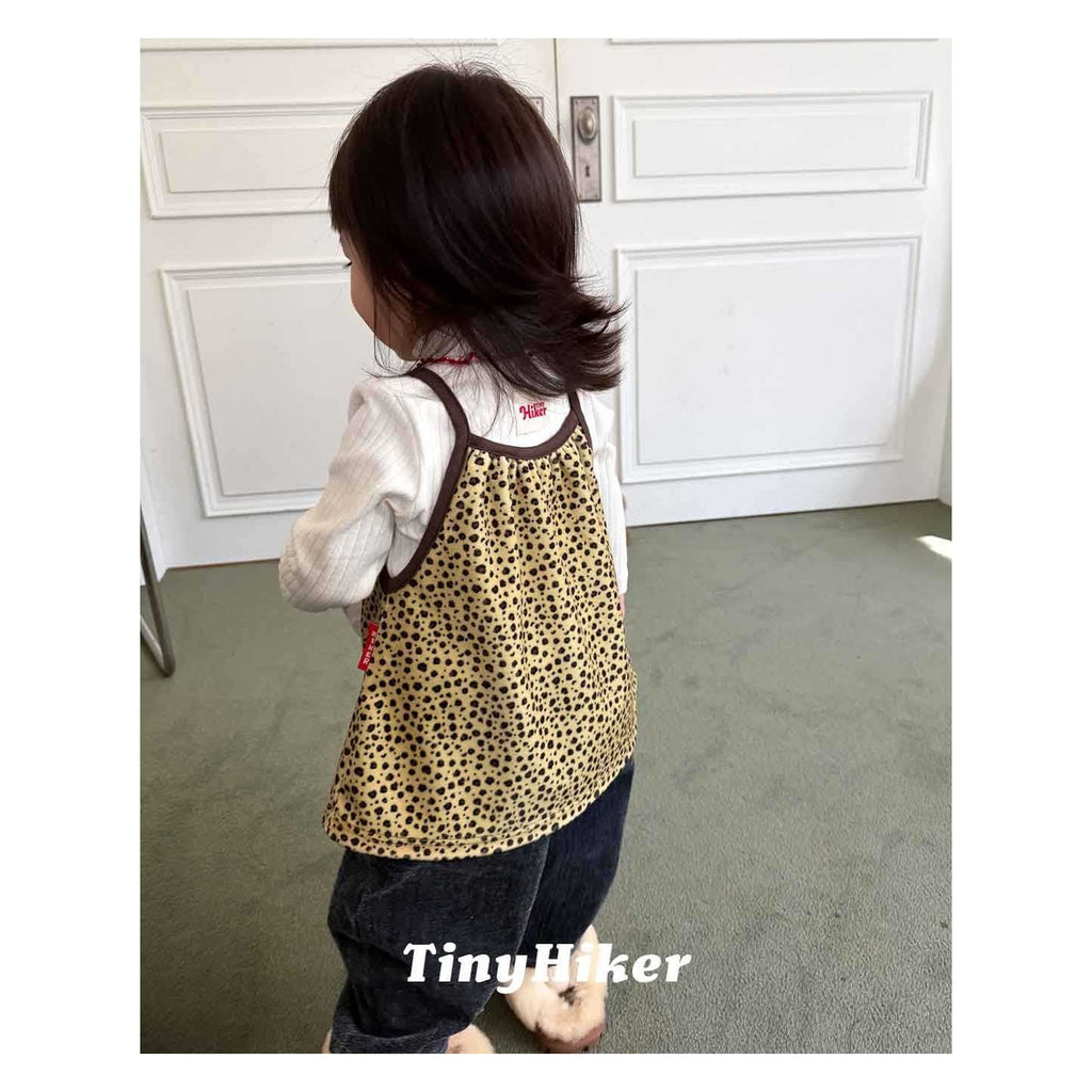 Tiny Hiker ダックフィンコートポラティダックフィットピンコートタートルネック