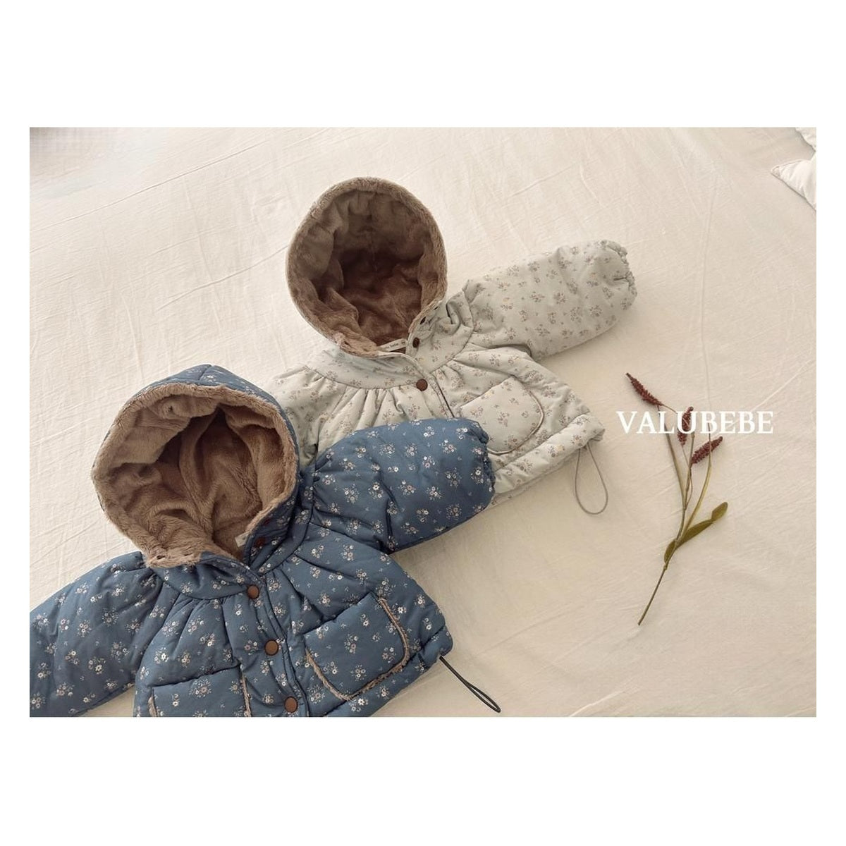 Valu bebe ブランシャーリングパーカージャンパー