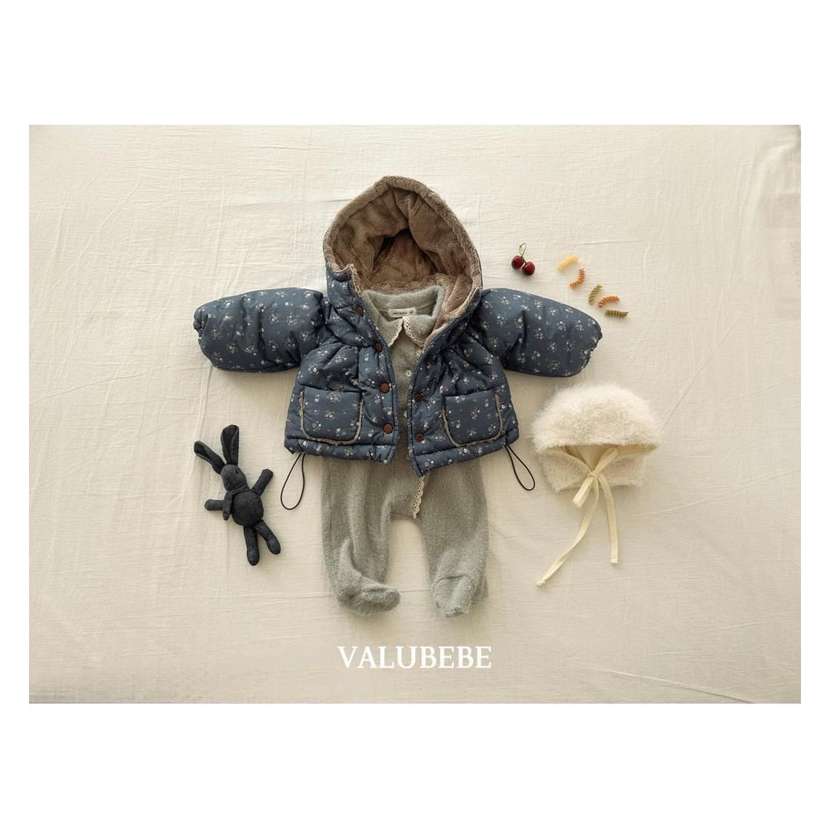 Valu bebe ブランシャーリングパーカージャンパー