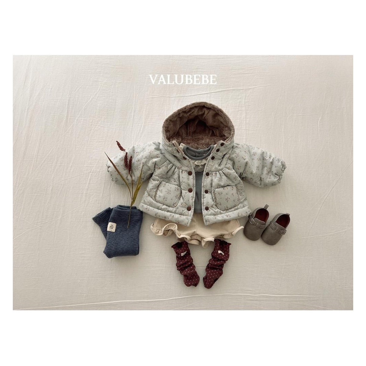 Valu bebe ブランシャーリングパーカージャンパー