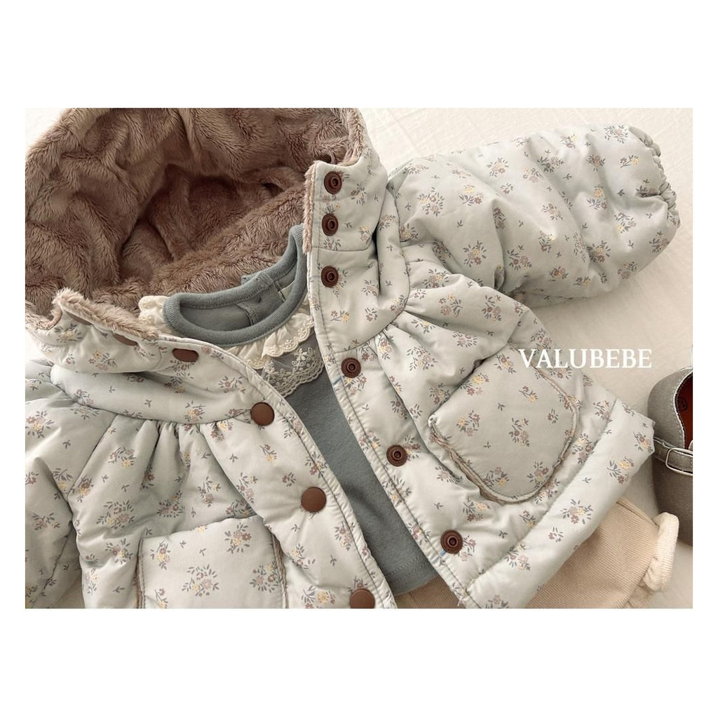 Valu bebe ブランシャーリングパーカージャンパー